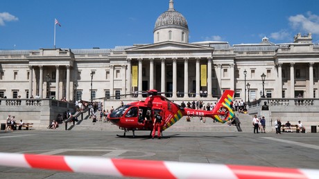 Amoktat in London: Frau sticht vier Männer nieder