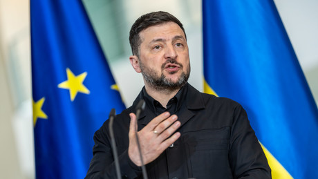 Liveticker Ukraine-Krieg: Selenskij wirft Westen Verzögerungen bei Flugabwehrlieferungen vor
