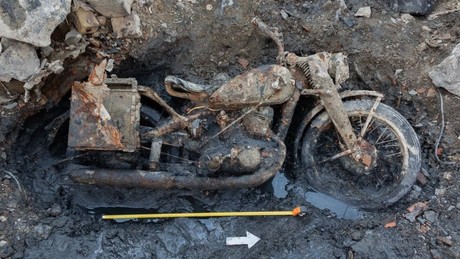 Wehrmacht-Motorrad am Grund der Donau aufgetaucht