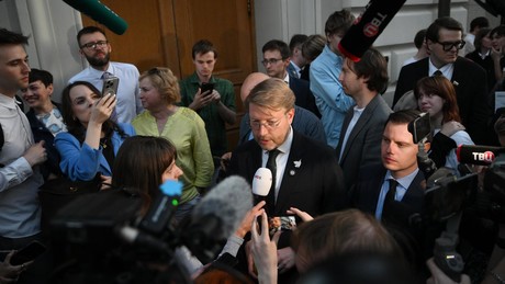 Russland: Oberstes Gericht hebt Zulassung der Oppositionspartei "Jabloko" zu Duma-Wahlen auf