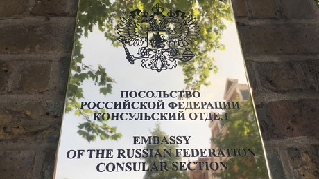Russische Botschaft in Großbritannien bestätigt: London sucht militärische Kontakte zu Moskau