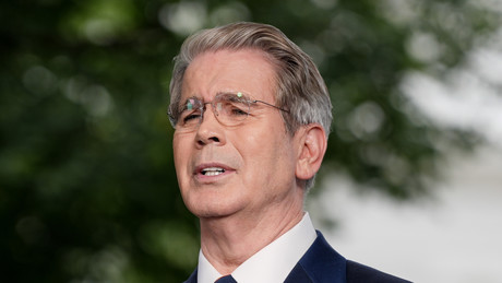 USA drohen Iran mit unbegrenzter Seeblockade und massivem Wirtschaftsdruck