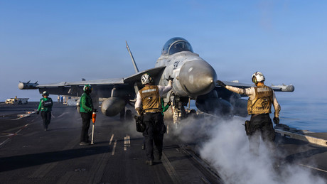 US-Admiral: Besatzung des Flugzeugträgers Abraham Lincoln ist erschöpft