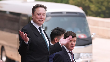 Wegen Mangel an Patriot-Raketen: Ukraine ersucht Musk um Freigabe von Starlink-Drohne