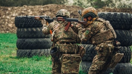 Ehemalige ukrainische Soldaten erklären, warum sie jetzt für Russland kämpfen