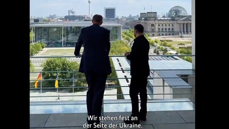 Wahnsinns-Ticker: Slawa Ukraini! Das Kanzleramt grüßt Kiew herzlich zum 35. Jahrestag