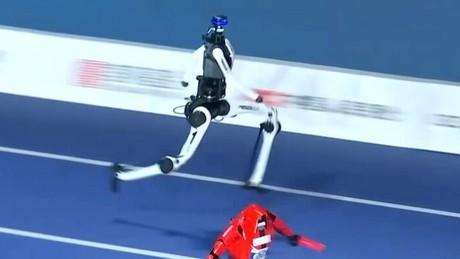 Schneller als Usain Bolt: Chinesischer Roboter unterbietet Weltrekord über 100 Meter