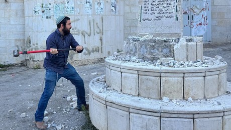 Israelischer Abgeordneter zerstört Palästinenser-Denkmal im Westjordanland