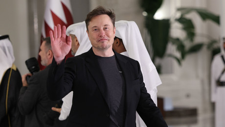 Selenskij verleiht Elon Musk den Orden der Freiheit