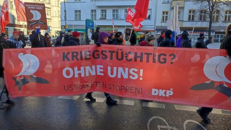 Interview zum UZ-Friedensfest in Berlin – Spielen Kommunisten in der Friedensbewegung eine Rolle?