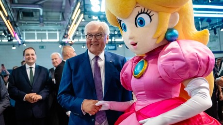 "Relevant für Demokratie" – Steinmeier warnt auf Computerspiel-Messe vor inhaltlichen Gefahren