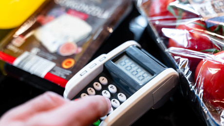 Inflation fast drei Prozent