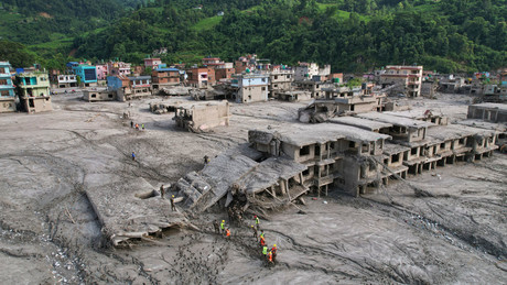 Flutkatastrophe in Nepal: Mehr als 1.000 Tote, Tausende vermisst