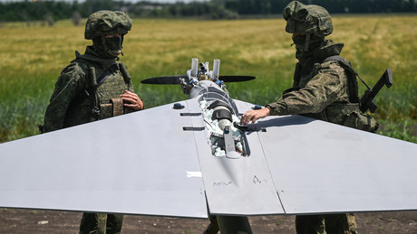 Liveticker Ukraine-Krieg: Militärziele in ukrainischen Häfen mit Kampfdrohnen getroffen