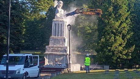 Polen setzt Zerstörung sowjetischer Ehrenmale fort