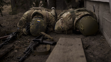 Liveticker Ukraine-Krieg: Kiews Soldaten ohne Kontakt zum Kommando in Einkreisung bei Woltschansk