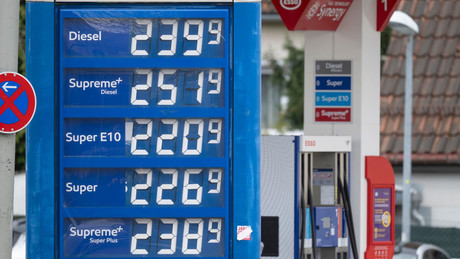 Nahost-Konflikt lässt Benzinpreis auf Allzeithoch steigen  – Ökonom prophezeit drei Euro pro Liter
