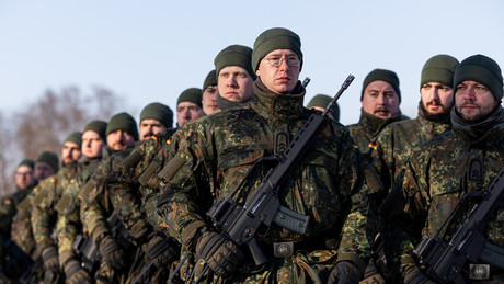 "Sicherheitsrisiko": Bundeswehr verweigert Deutsch-Russen Dienst an NATO-Ostflanke