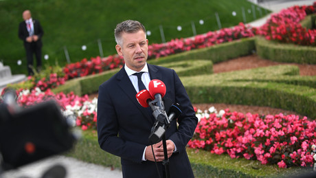 Magyar dementiert den Bau von Erdölproduktlagern in Ungarn für die Ukraine