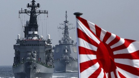 Japan greift erneut nach dem Schwert