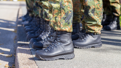 Grenzen des deutschen Militarismus werden von außen festgelegt
