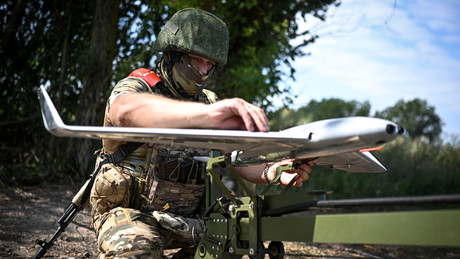 Liveticker Ukraine-Krieg: Russische Armee trifft gegnerische Marinebasis bei Odessa