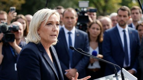 Frankreich: Rechtes Lager legt zu, Le Pen nun mit Fraktion im Senat