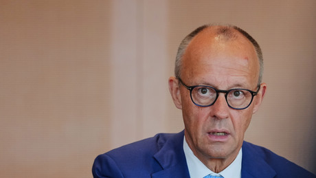 Merz stürzt auf Rekordtief – nur noch 10 Prozent mit dem Kanzler zufrieden