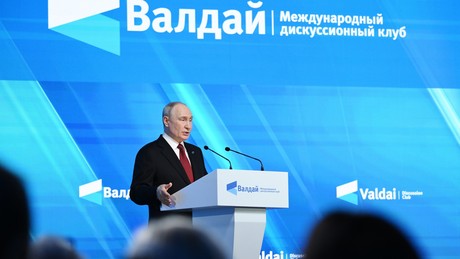 Nachhaltiger Frieden: Putin schlägt einen Ausweg aus der Ära der Konflikte vor