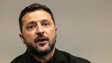 Reaktion auf Moskaus "neue Doktrin": Selenskij droht mit stärkeren Angriffen auf Ölraffinerien