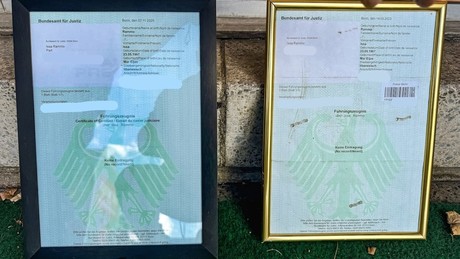 Wahnsinns-Ticker – Remmo-Clan-Boss präsentiert gerahmte "Führungszeugnisse"