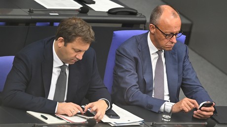 Regierungskrise: Nicht zwischen, sondern in den Koalitionsparteien herrscht Krieg
