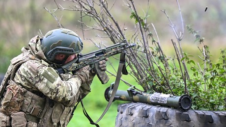 Liveticker Ukraine-Krieg: Russische Artillerie bekämpft Gegner in den Gebieten Charkow und Sumy