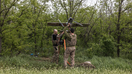 Liveticker Ukraine-Krieg: EU überweist Kiew 2,86 Milliarden Euro für Drohnen und Raketen