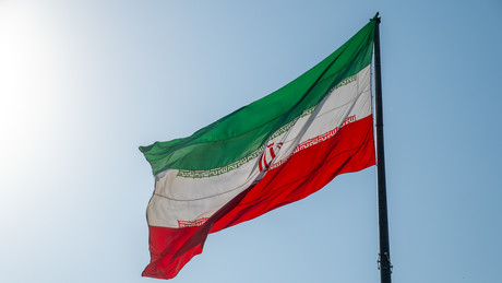 Iranisches Parlament bestätigt neuen Verteidigungsminister im Amt