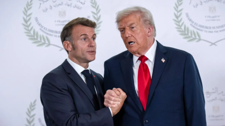 Trump fordert Paris zu Grenzschließungen auf und meint: "Die Migranten haben Frankreich übernommen"