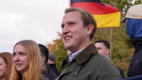 Staatsanwaltschaft klagt AfD-Jungpolitiker wegen Verwendung von NS-Slogan an