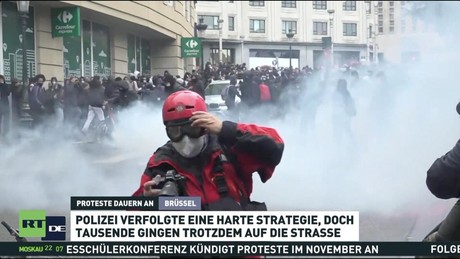 Lage in Frankreich eskaliert erneut: Polizei setzt Wasserwerfer und Tränengas gegen linke Demos ein