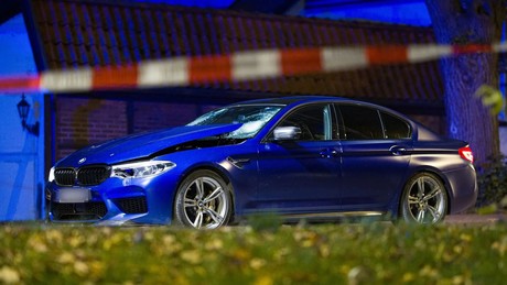 Region Hannover: Auto rast in Gruppe und verletzt mehrere Menschen