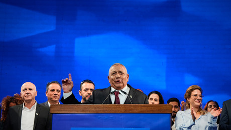 Eisenkot wirft Netanjahu Manipulation zur Verzögerung der Knesset-Vereidigung vor