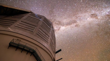Möglicher Zwergplanet jenseits von Pluto entdeckt