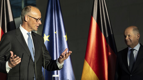 Leserbriefe an RT DE: "Merz zählt zu den seltenen Ausnahmen, die es fertigbringen..."