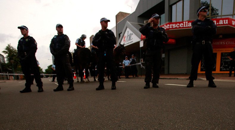 Shots fired, hostage freed in W. Australia ‘man with explosives’ siege