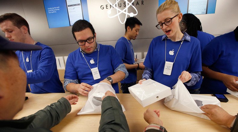 Apple faces class-action lawsuit over searching employee bags