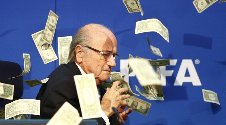Prankster Lee Nelson throws dollars at Blatter, delays FIFA press conference