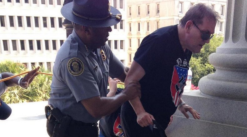 ‘We help people regardless of skin color, nationality or beliefs’: Black cop who helped KKK man