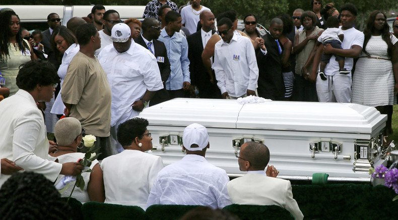 Sandra Bland laid to rest after suspicious ‘suicide by hanging’ in custody