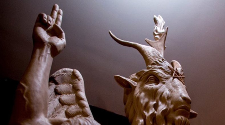 Satanic Temple unveils Baphomet statue, protesters say 'Satan has no place' in Detroit 