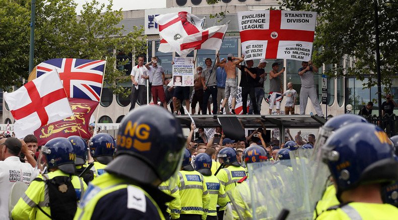 Far-right EDL to march in North East ‘against immigration center closure’