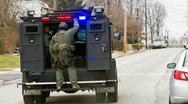 Armed suspect threatened to bomb Lakebay Marina in Washington